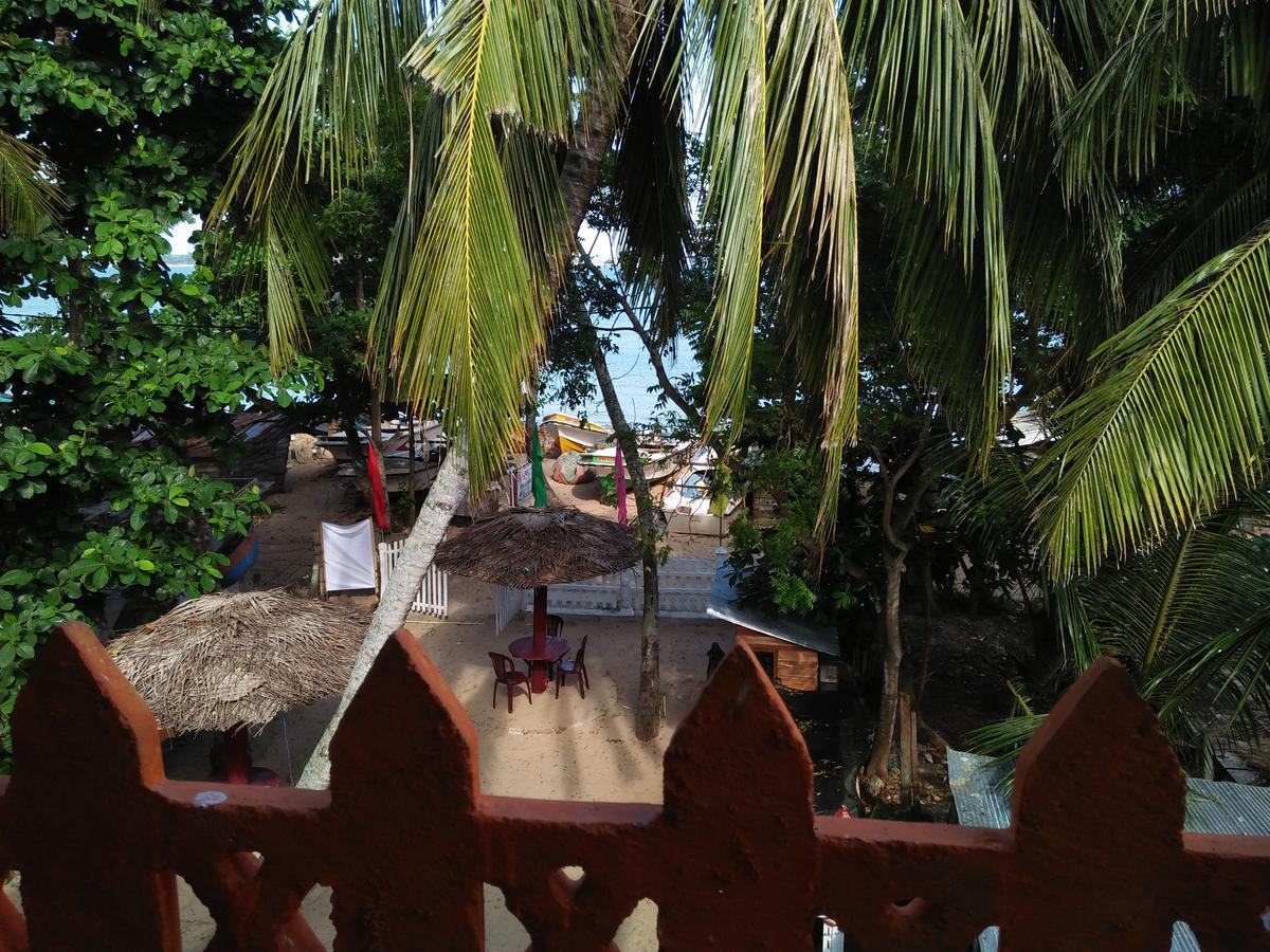 Parei Beach Inn แทนกาลเล ภายนอก รูปภาพ